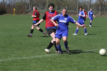 Bild 160 - Frauen am 10.4.11